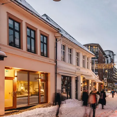 Dinbnb Gagaten דירה